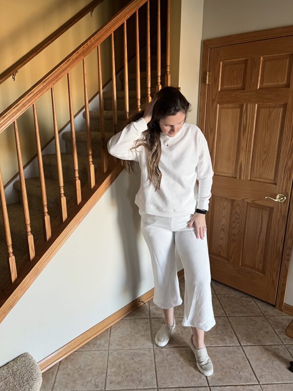 White. 2-Piece Loose Textured Outfit