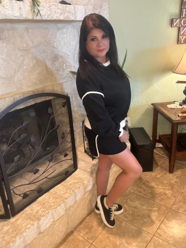 Black Color Block Pullover and Lace-up Waist Skort Set - Image 2