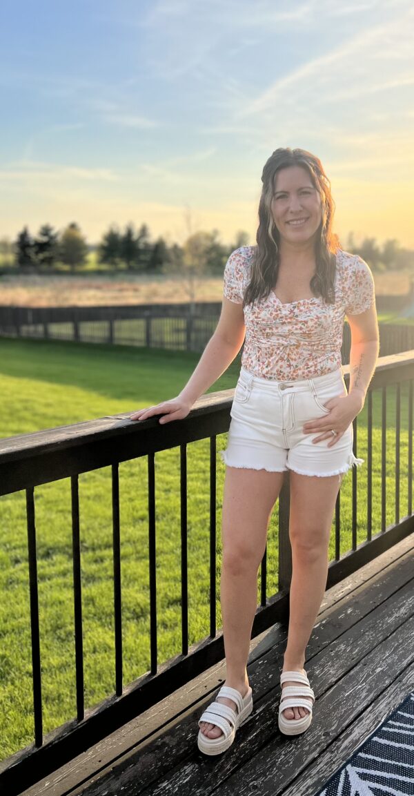 Short Sleeve Floral Ruched Bodysuit - Image 2